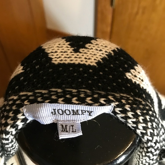 Joompy Sweater - Picture 5 of 6